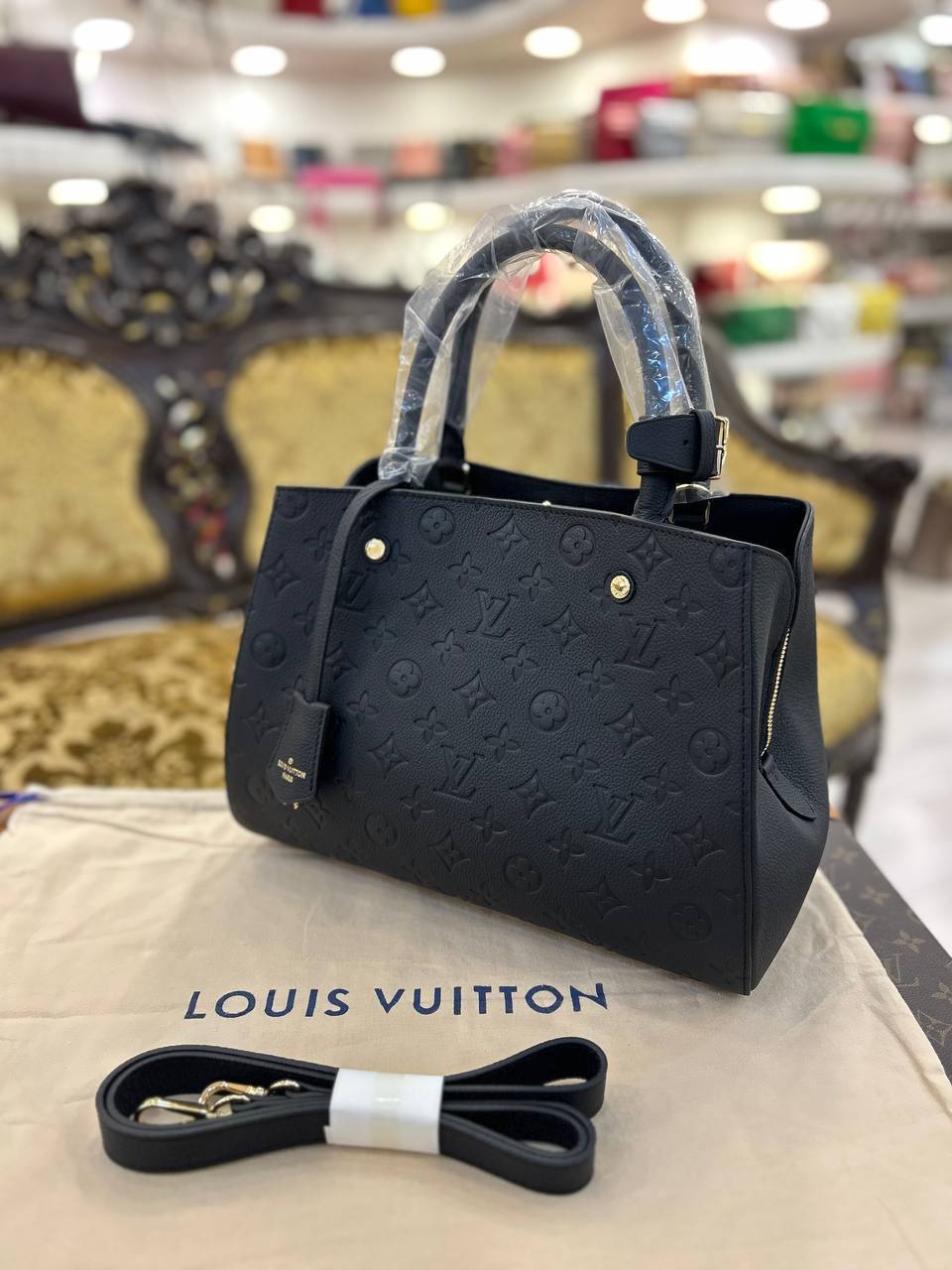 LOUIS VUITTON MONTAIGNE