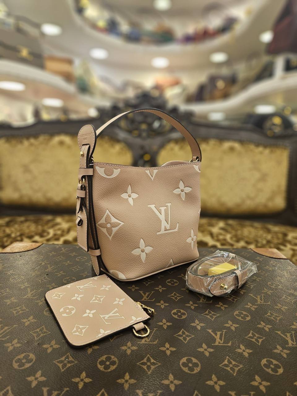 LOUIS VUITTON ALL IN BB