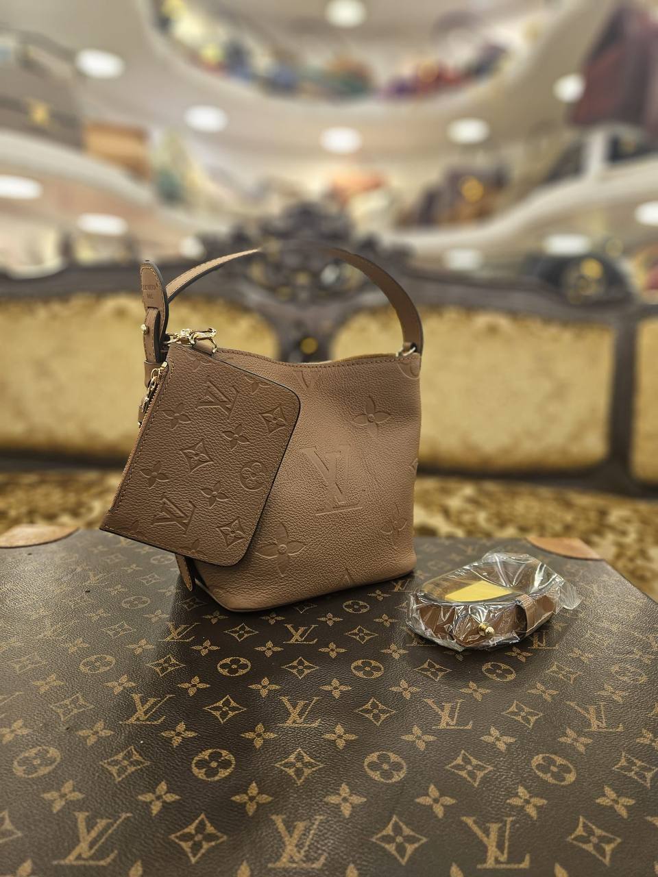LOUIS VUITTON ALL IN BB