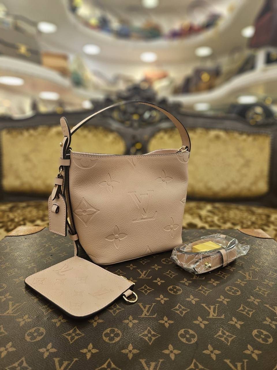 LOUIS VUITTON ALL IN BB