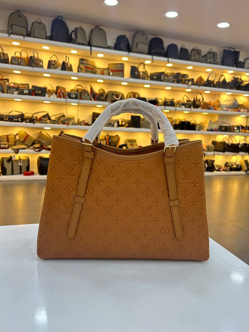 LOUIS VUITTON BABYLON