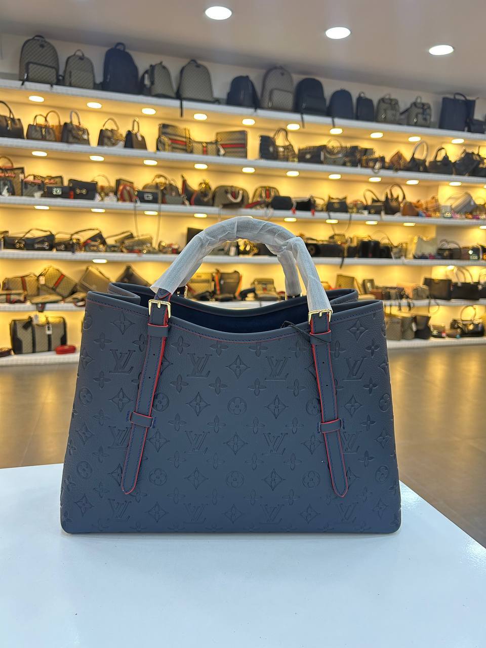 LOUIS VUITTON BABYLON