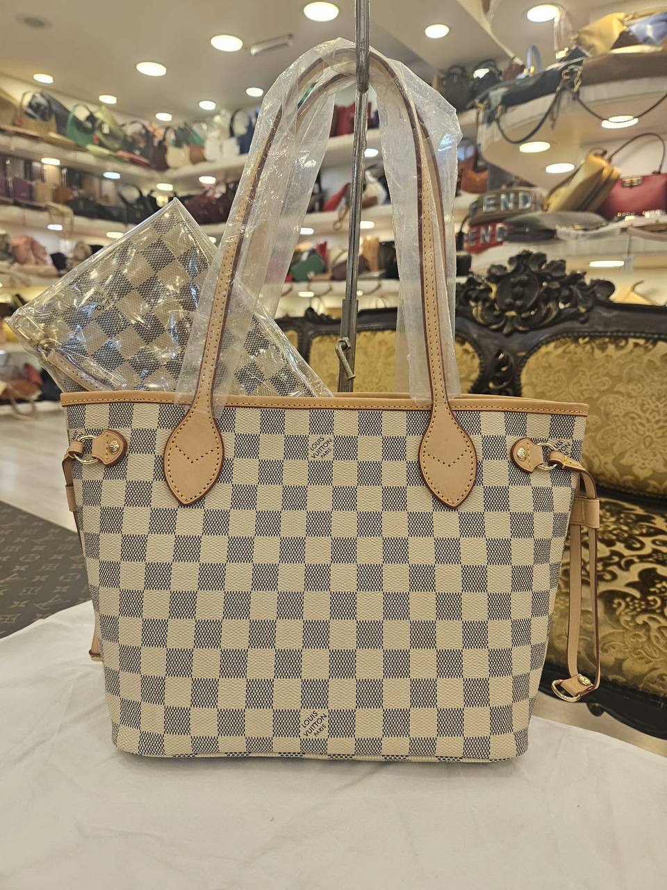 LOUIS VUITTON NEVERFULL