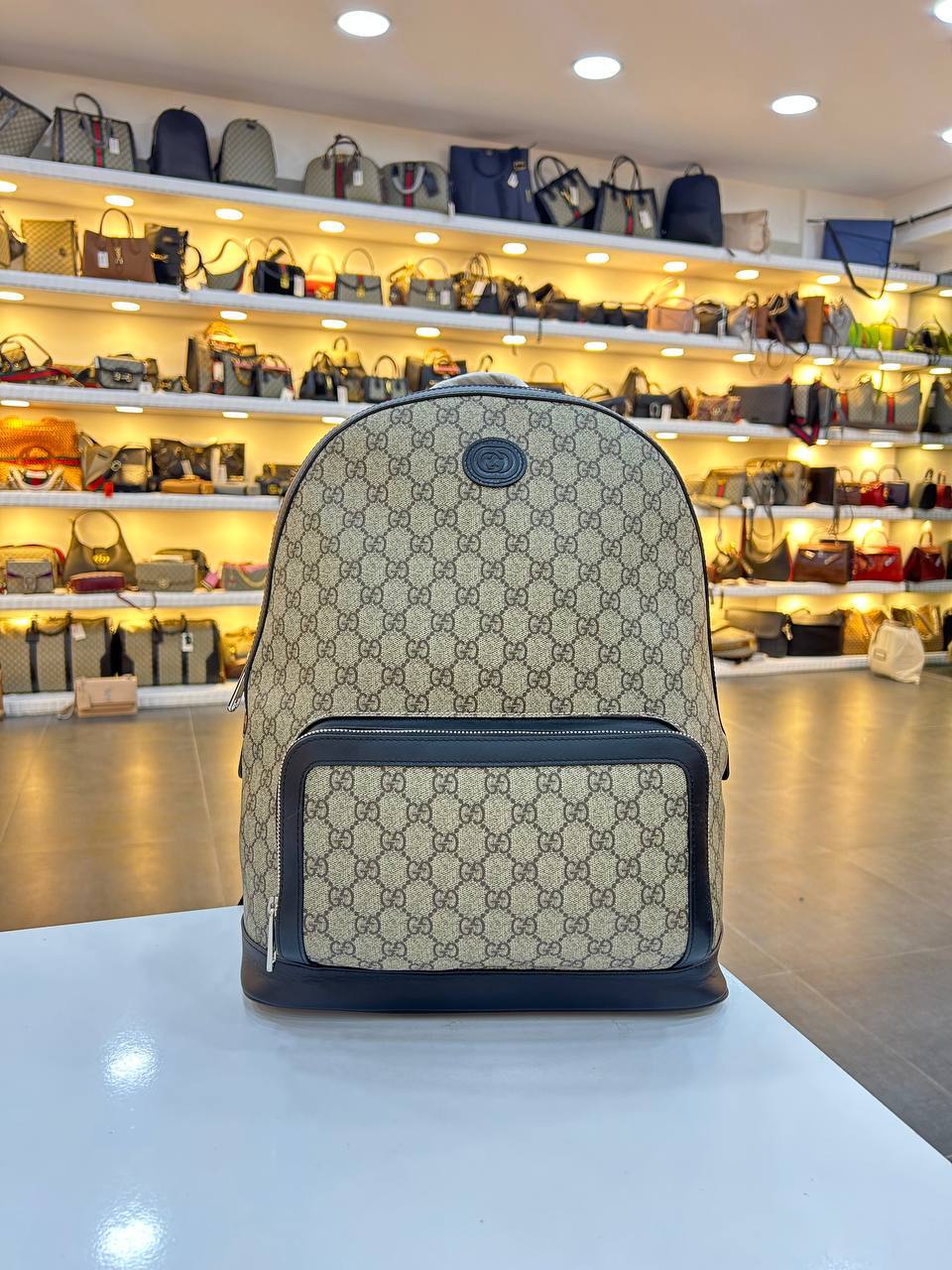 GUCCI BACKBAG