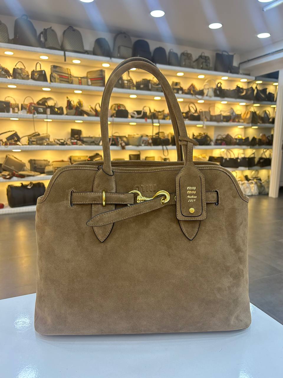 MIUMIU AVENTURE