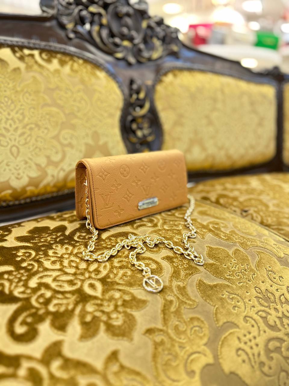 LOUIS VUITTON WALLET LILY