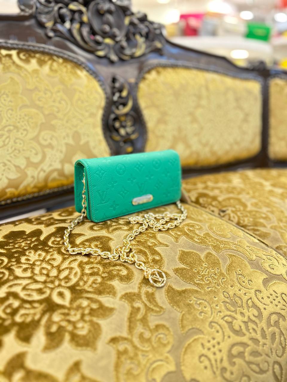 LOUIS VUITTON WALLET LILY