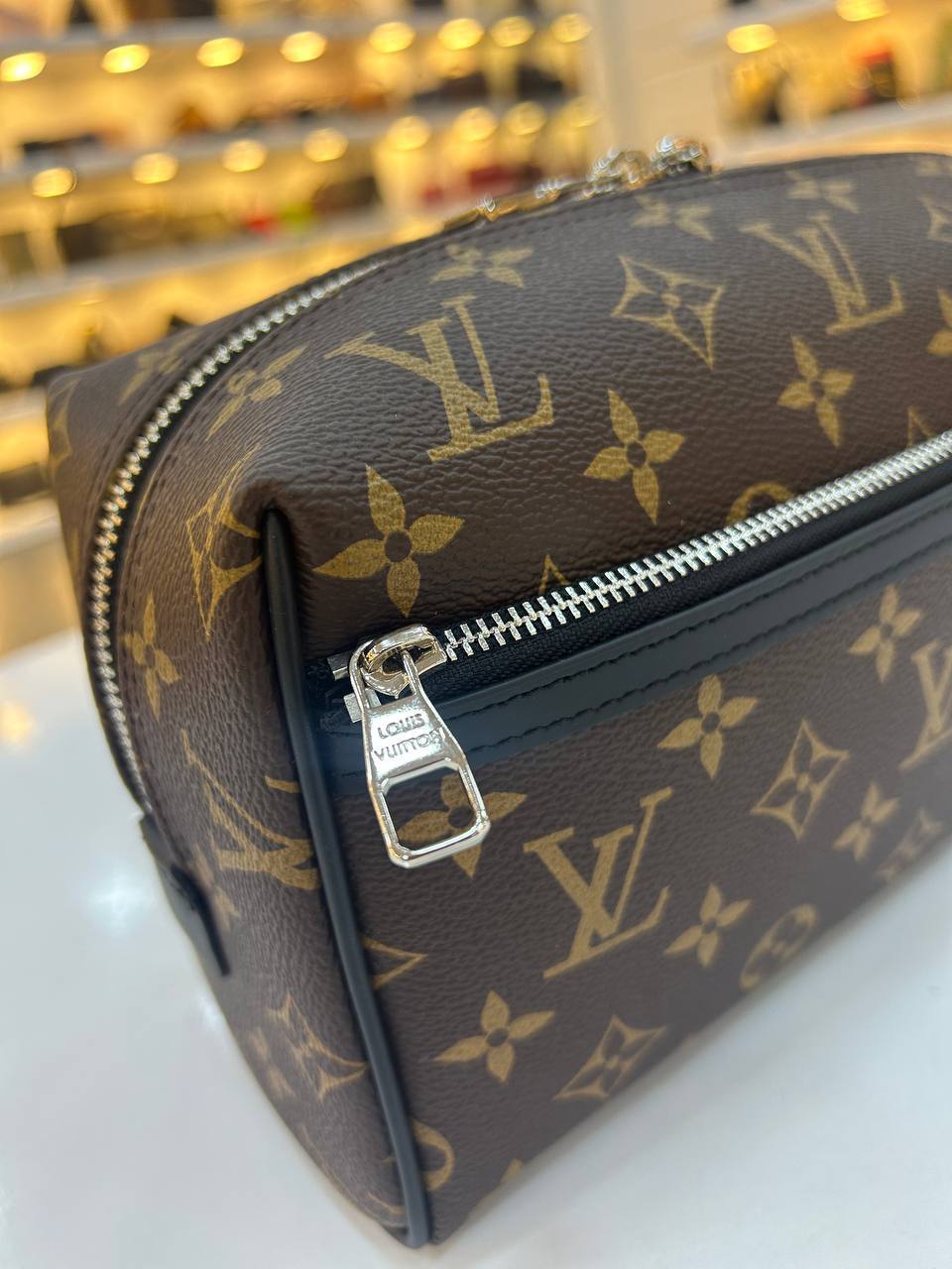 LOUIS VUITTON TOILETRY