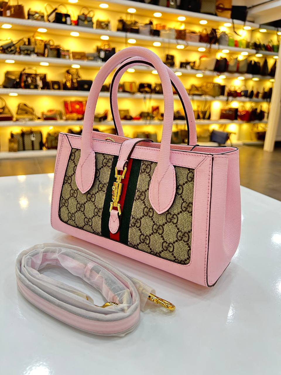 GUCCI JACKIE TOTE EAST