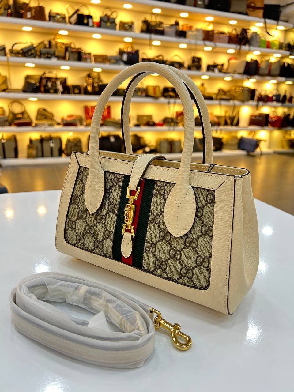 GUCCI JACKIE TOTE EAST
