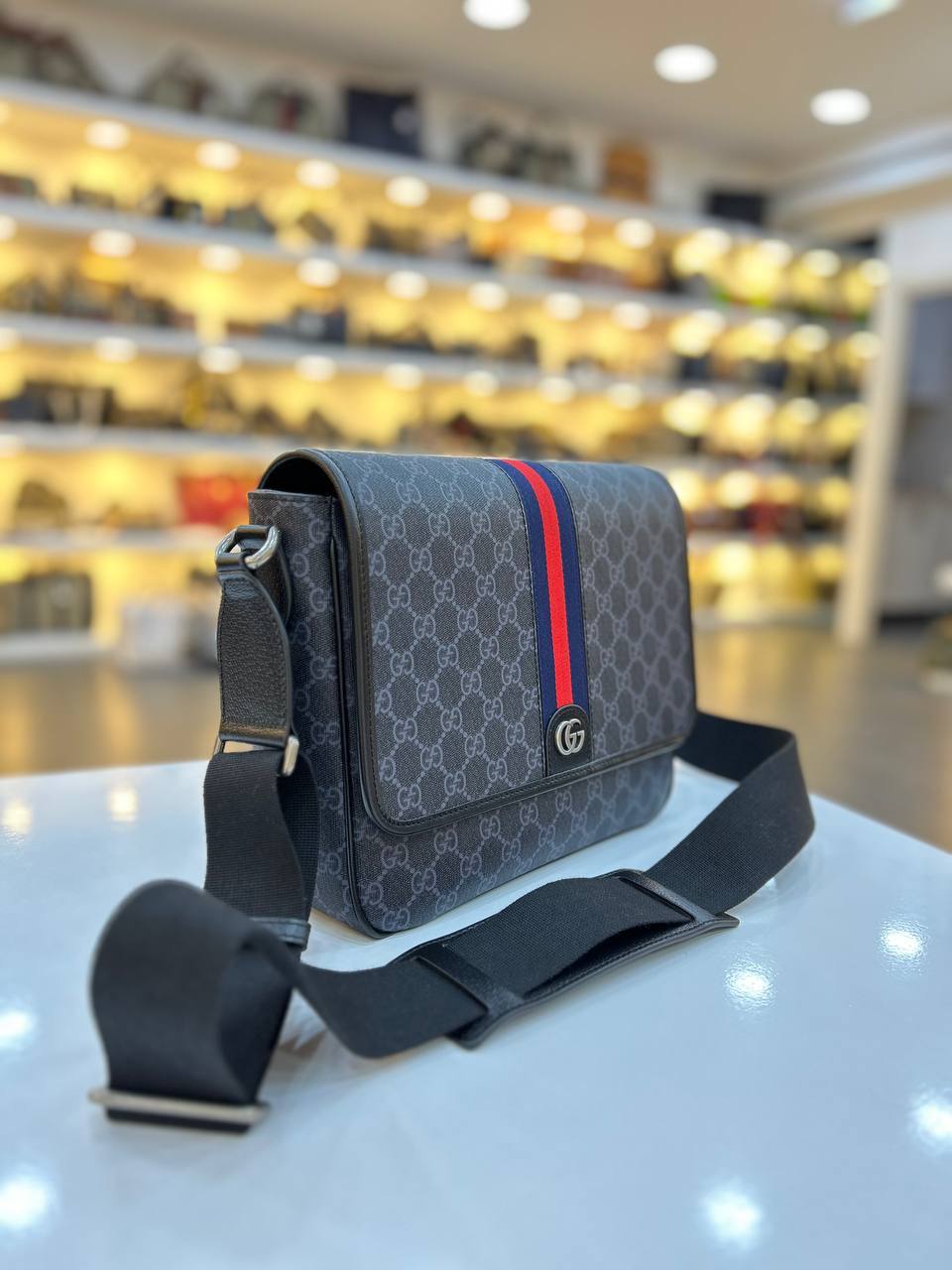 GUCCI MESSENGER