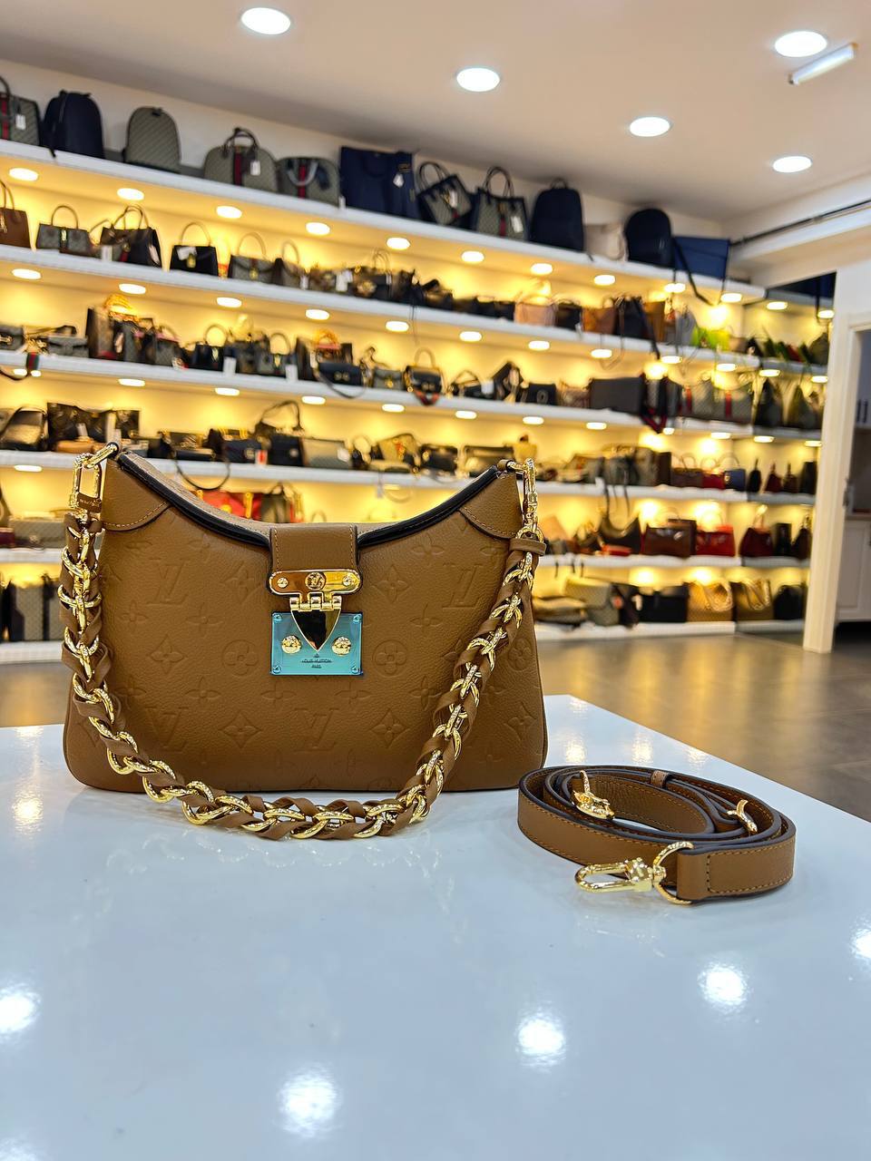 LOUIS VUITTON TWINNY