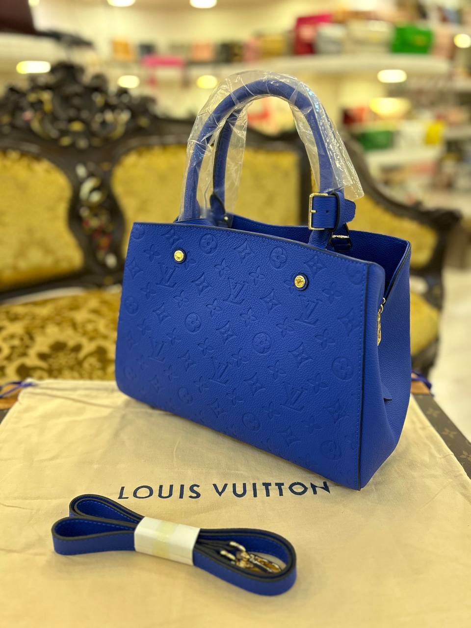 LOUIS VUITTON MONTAIGNE