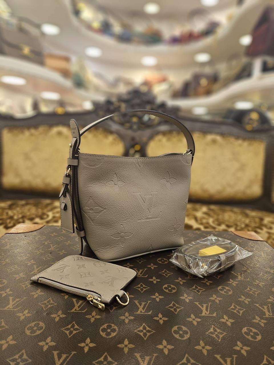 LOUIS VUITTON ALL IN BB