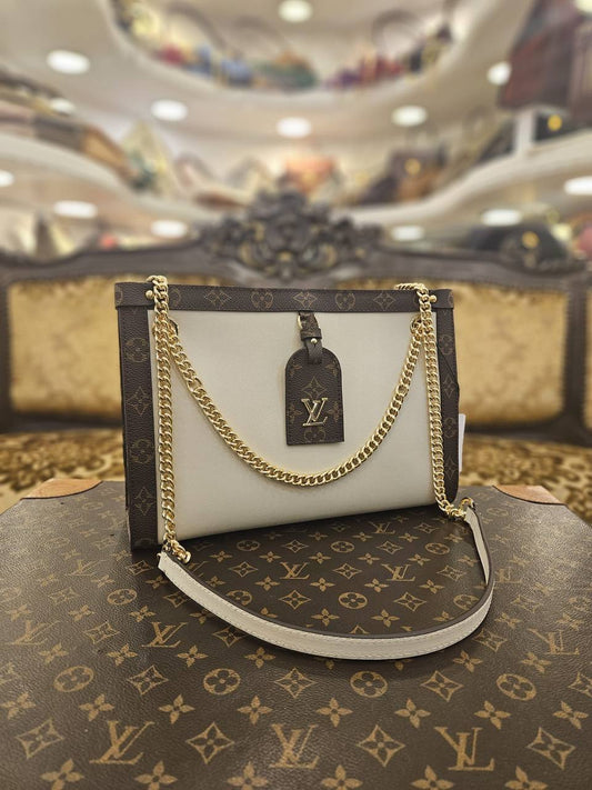 LOUIS VUITTON NOVA SMALL SIZE
