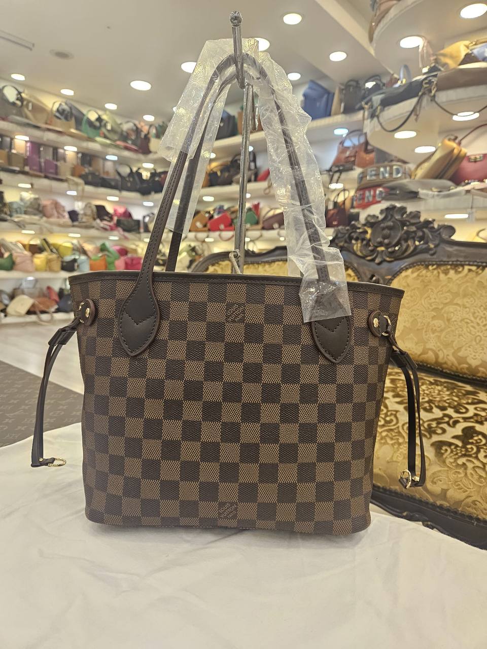 LOUIS VUITTON NEVERFULL