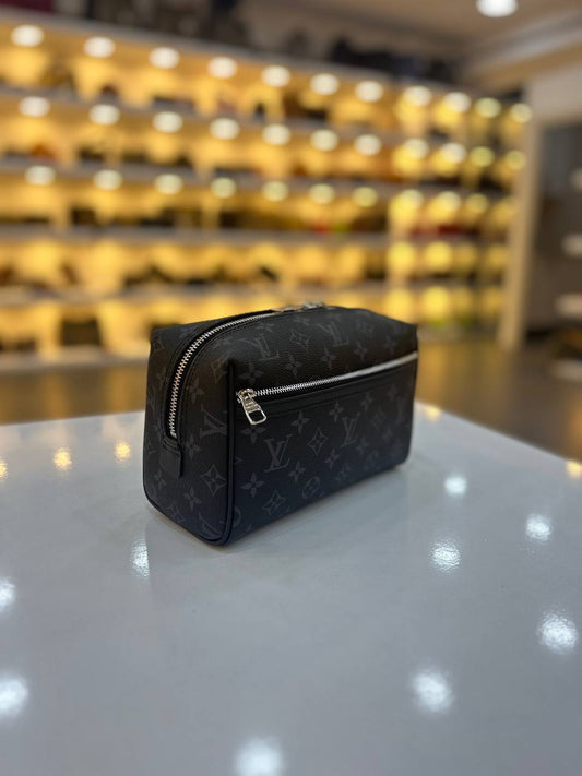 LOUIS VUITTON TOILETRY