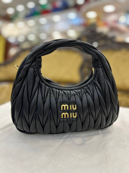 LOUIS VUITTON WANDER MINI