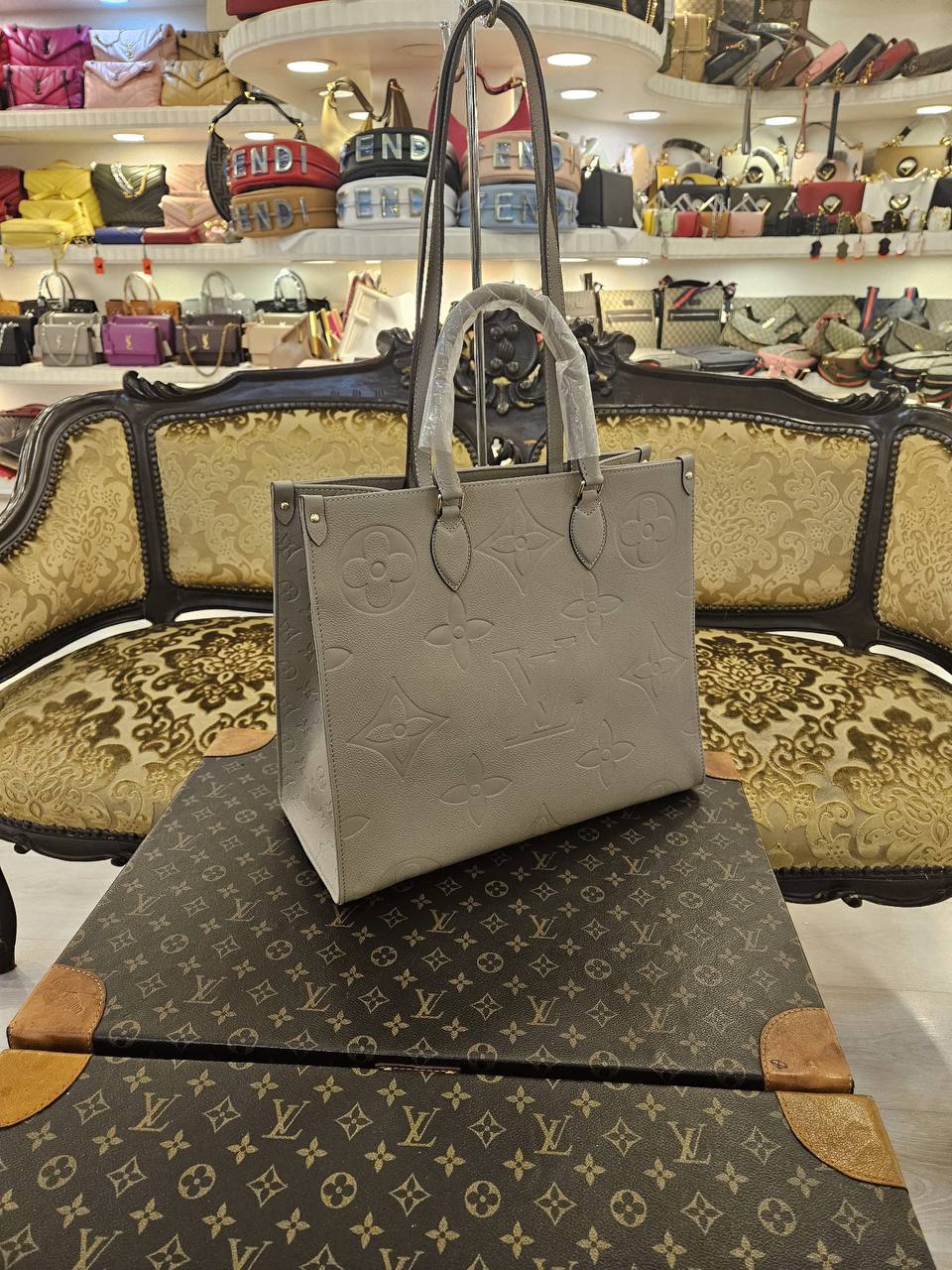 LOUIS VUITTON ONTHEGO GM