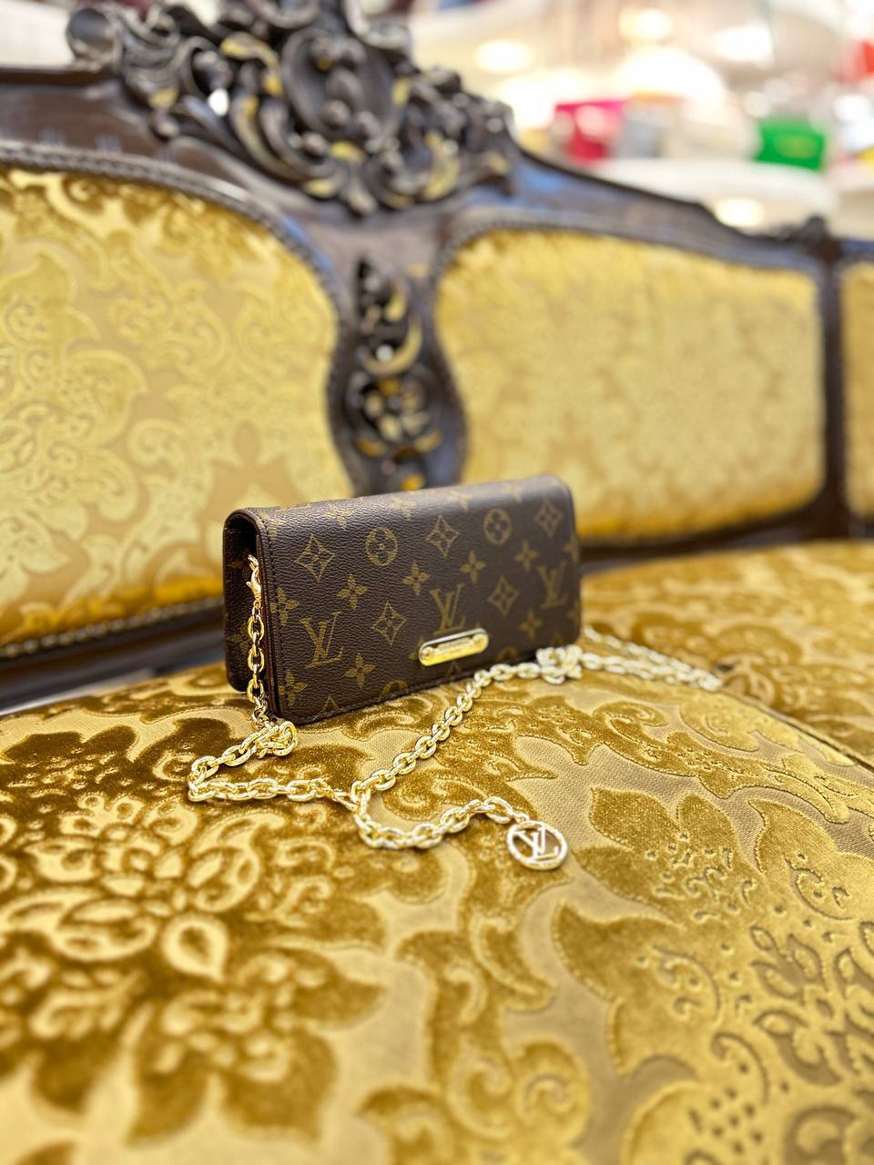 LOUIS VUITTON WALLET LILY