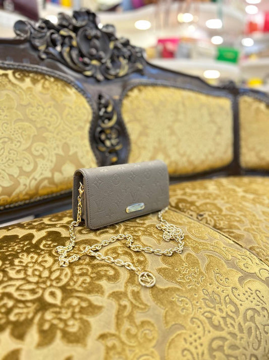 LOUIS VUITTON WALLET LILY