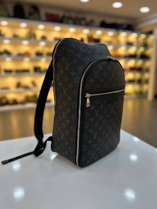 LOUIS VUITTON MICHAEL