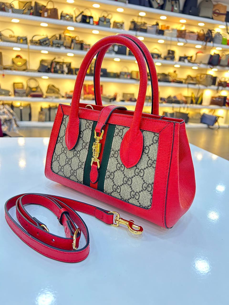 GUCCI JACKIE TOTE EAST